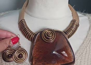 Komplet biżuterii brązowy