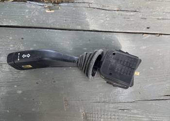 Przełącznik Kierunkowskazów Świateł Opel Astra 90560990
