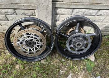 Felgi Koła Komplet Triumph Sprint Speed Triple 955i 17x3.5 17x5.5 Tarcze