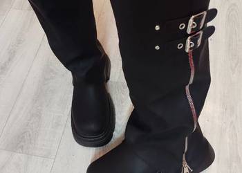 (39/40) Czarne, Zdobione Kozaki traperowe, NOWE (39/40) Czarne, Zdobione Kozaki traperowe, NOWE