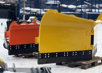 Pług do śniegu strzałka spych śnieżny lemiesz gumowy guma JCB Manitou