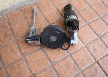 STACYJKA WKŁADKA KLUCZYK KOREK WLEWU PALIWA CITROEN C5 III X7