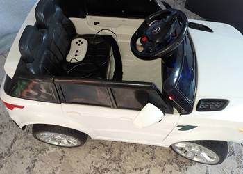 Samochód elektryczny na pilot dla dziecka