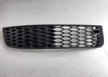 KRATKA ZDERZAKA PRAWA AUDI TT 98- 8N0807682A