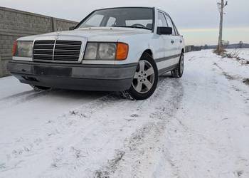 W124 Mercedes Benz wąska listwa 230e 2.3 benzyna