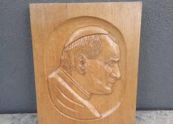 Relief płaskorzeźba drewno dąb Papież Jan Paweł II 30x38x4,5cm