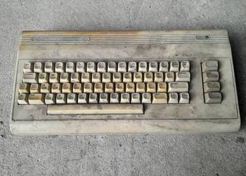 Stare Commodore C-64 zabytek PRL retro vintage do odnowy lub na części