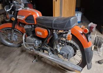 Motocykl CZ 175