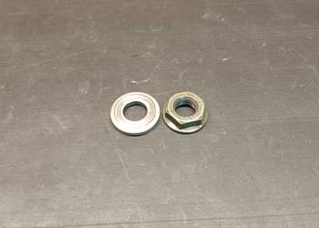 Nakrętka wału prawa wał korbowy silnik części Yamaha DT 125 R E RE X 88-07r