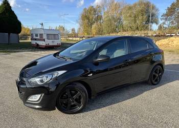 Hyundai i30 1.4 BENZYNA Klimatronik Nawigacja Kamera Ledy