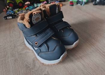 Buty zimowe chłopięce Sinsay roz. 23