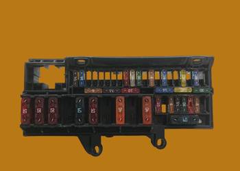 SKRZYNKA BEZPIECZNIKÓW 3.6 V8 272 KM Bmw Seria 7 IV (2001-08) E65/66/67/68