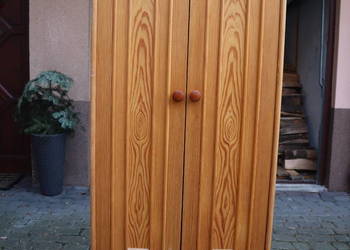 Szafa dwu drzwiowa z biurkiem