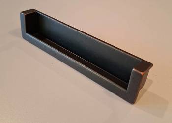 Furniture hardware