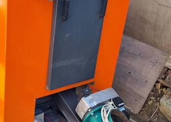 Piec heizomat 100kW. Piec na trociny, zrębkę i inne biopaliwa .
