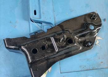 Audi A3 LEWE NOWE  MOCOWANIE BŁOTNIKA   8P0821135B ASO