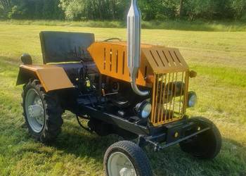 Ciągnik sam S-15 na rozrusznik z podnośnikiem Andoria