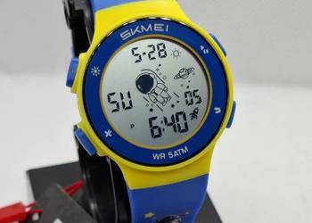 Nowy zegarek dziecięcy astronauta marki SKMEI 2267 kolor żółty niebieski