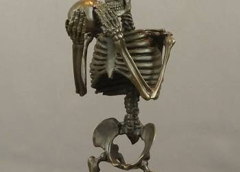 Figurka z brązu kościotrup Figurka z brązu kościotrup