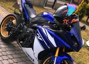 Yamaha R1