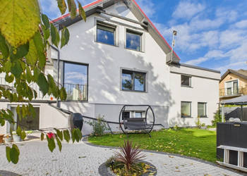 Duży Dom wolnostojący w Chwaszczynie