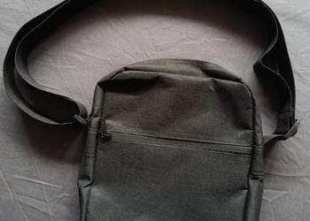 Torba / Saszetka na ramię / Diverse / 24x29cm / czarna