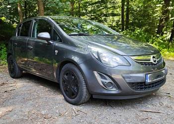 Opel Corsa D 2010 Benzyna 1.2 86 KM Edition 111 Jahre