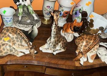 Żyrafa Lomonosov. Figurka. Leżąca Żyrafa Lomonosov. Figurka. Leżąca