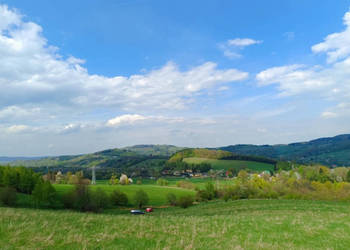 Działki pod lasem z panoramicznym widokiem