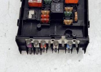 SKRZYNKA BEZPIECZNIKÓW AUDI VW SEAT 1K0937125A