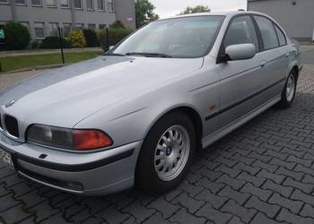 BMW e39 528i stan kolekcjonerski bezwypadkowy 100% oryginalny przebieg!