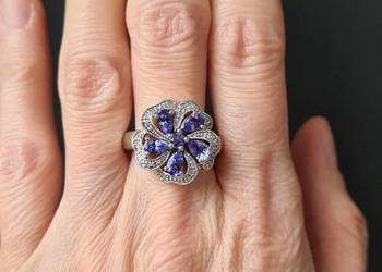 Srebrny pierścionek z tanzanitami i diamentami