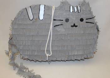 Piniata pińata szary kot Pusheen na urodziny imprezę