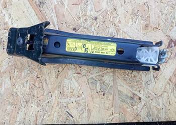 Lewarek, podnośnik Renault Clio 3