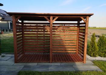 Drewutnia poszerzana 3,14 x 1,1m z dachem prostym + ścianka