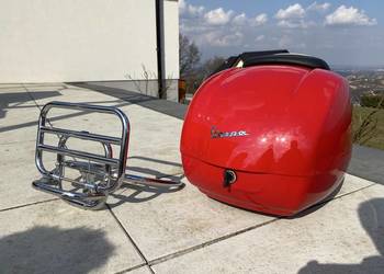 Kufer Vespa GTs + składany bagażnik - kolor czerwony