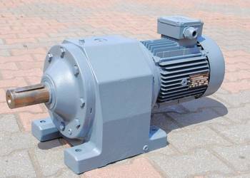 Motoreduktor 4kw. 120obr.. Firmy SEW. R802DV112M-4TF