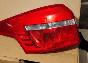 Ford Focus Mk 3 lampa tył lewa bez led