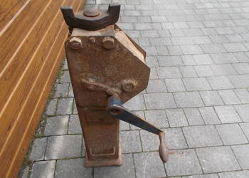 Lewarek kolejowy PFAFF 500 KG