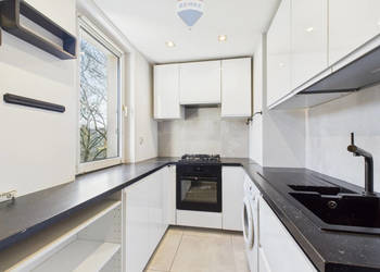 Częściowo umeblowane mieszkanie na wynajem