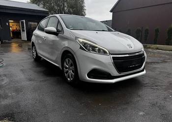 Peugeot 208 lift 2015r klimatyzacja & Lampy led 1.2 vti benzyna