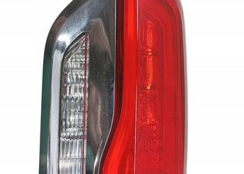 LAMPA TYŁ  W KLAPĘ PRAWA LIFT Jeep Grand Cherokee IV (2011- 2021) WK2