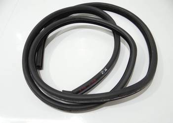 USZCZELKA DRZWI PRAWY TYŁ BMW E60 GUMA-ZAMSZ