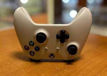 Pad Kontroler bezprzewodowy Xbox One Model 1708