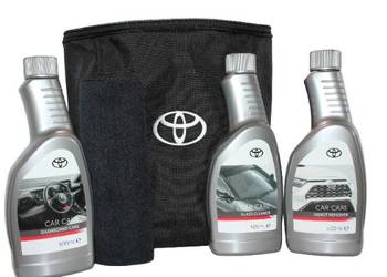 TOYOTA Zestaw kosmetykow 3x preparaty 500ml sciereczka PZWIG-OKIT1-00 OE