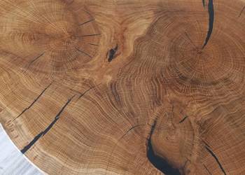 Stolik kawowy z litego drewna dębowego i żywicy epoksydowej