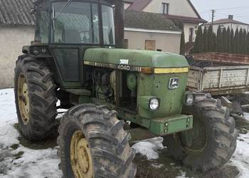 John Deere 4040