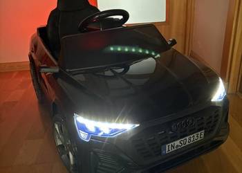 Audi SQ8 auto na akumulator 12V