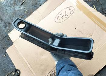 AUDI 80 B4 80B4 UCHWYT RĄCZKA DRZWI PRAWY PRZÓD