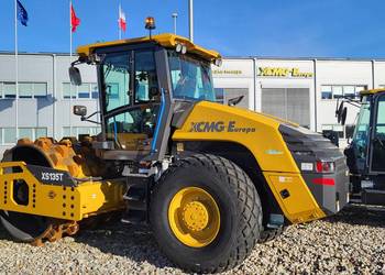 Walec okołkowany XCMG XS135T